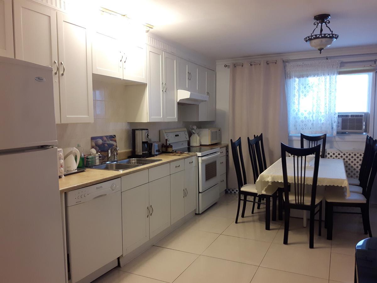 Three Bedroom Holiday Apartment Longueuil Zewnętrze zdjęcie