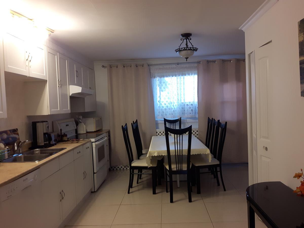 Three Bedroom Holiday Apartment Longueuil Zewnętrze zdjęcie