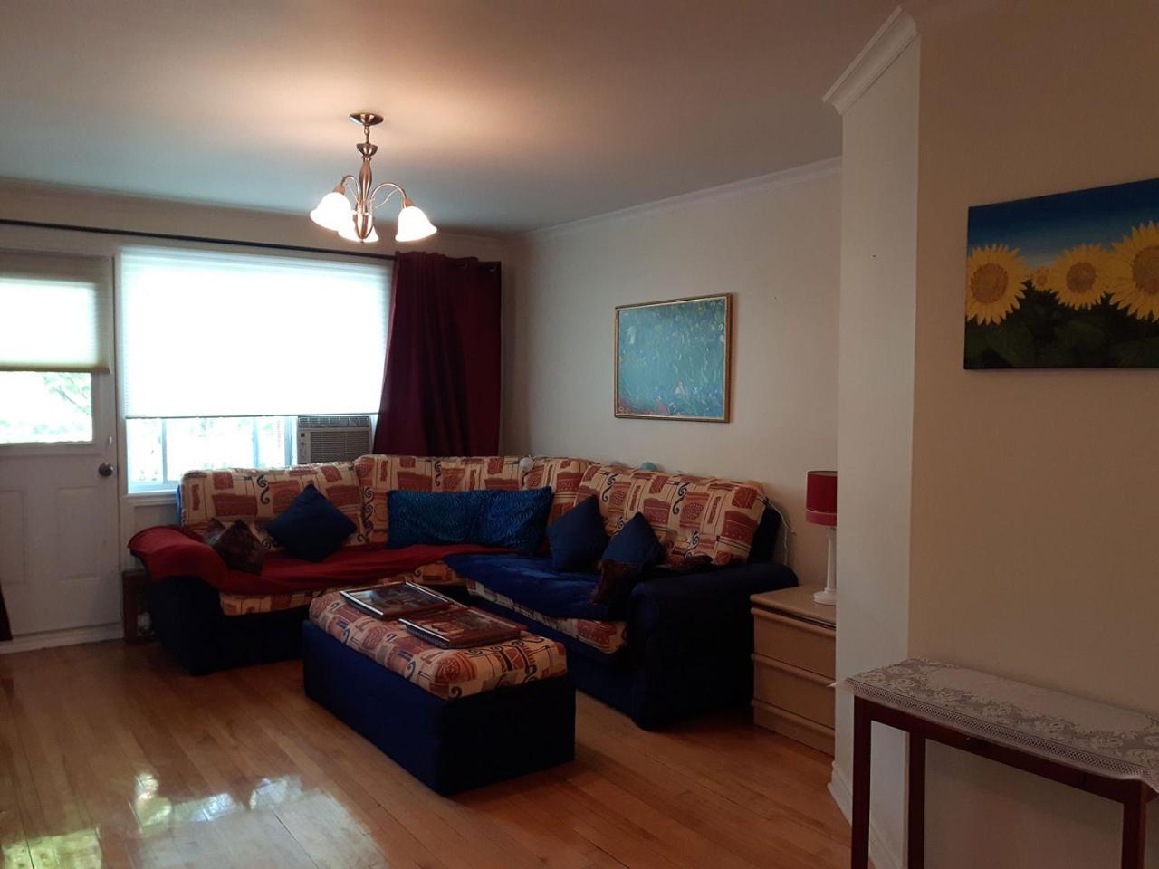 Three Bedroom Holiday Apartment Longueuil Zewnętrze zdjęcie