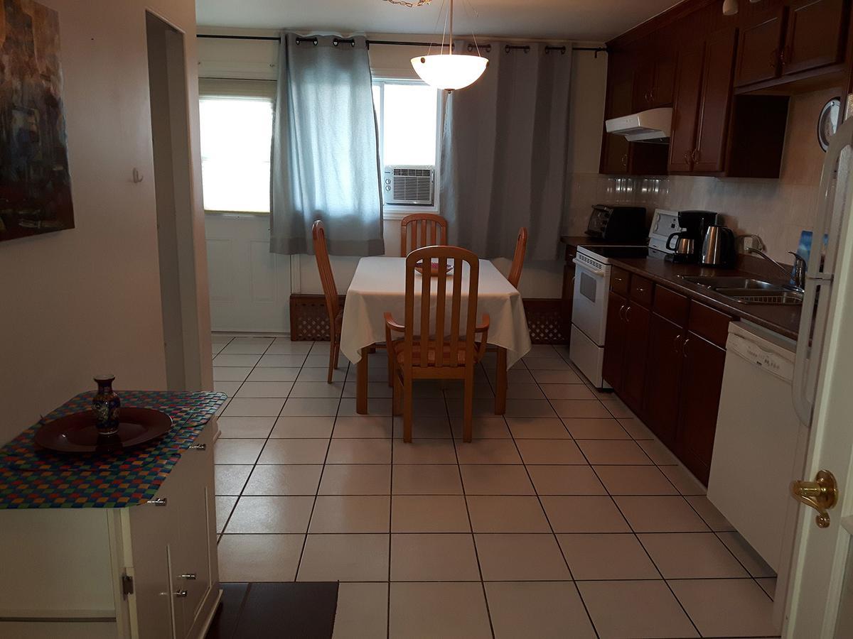 Three Bedroom Holiday Apartment Longueuil Zewnętrze zdjęcie